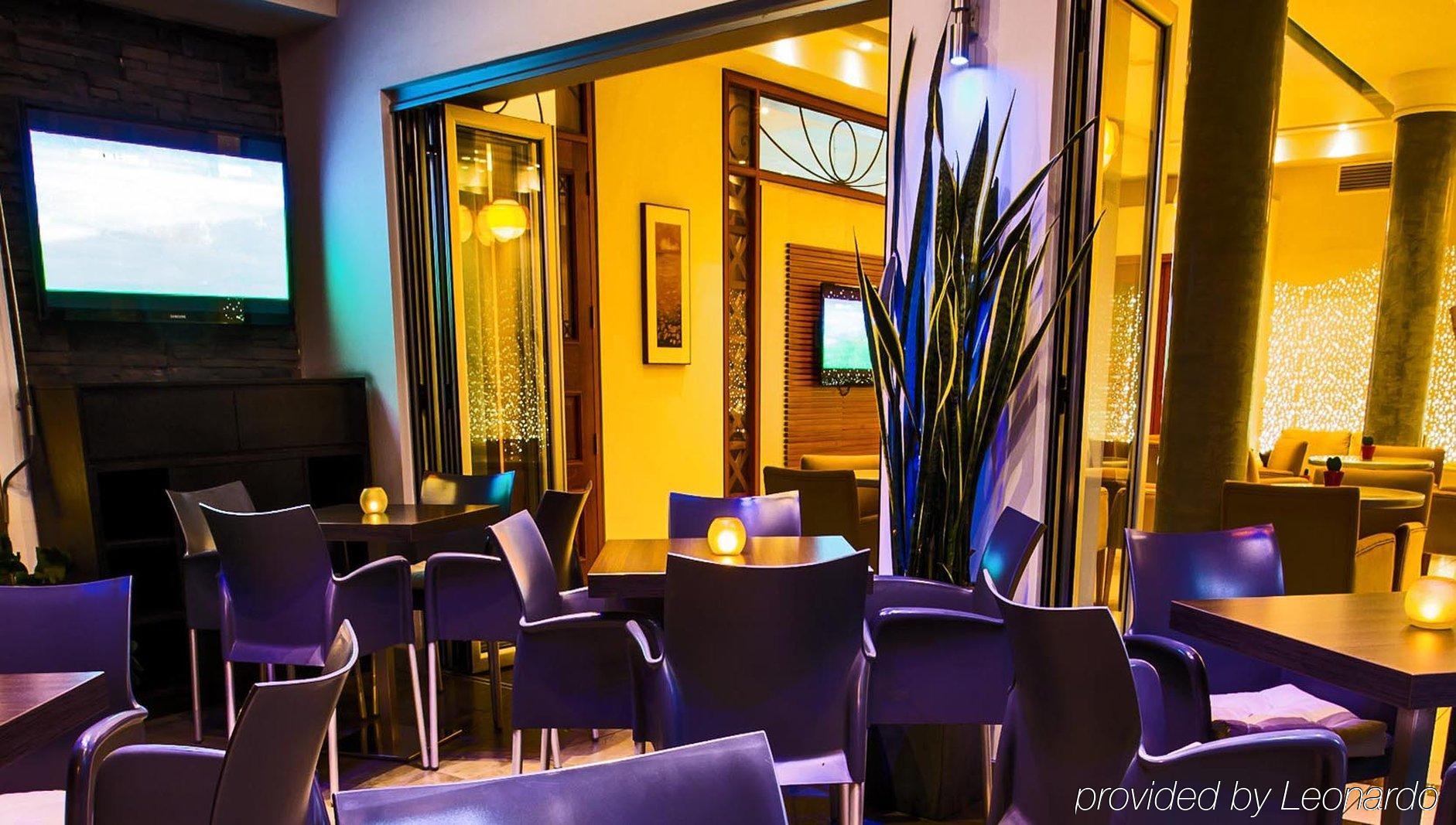 Pyramos Hotel Paphos Exterior photo