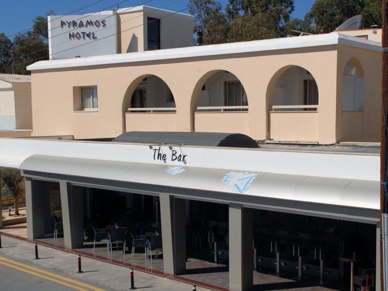 Pyramos Hotel Paphos Exterior photo