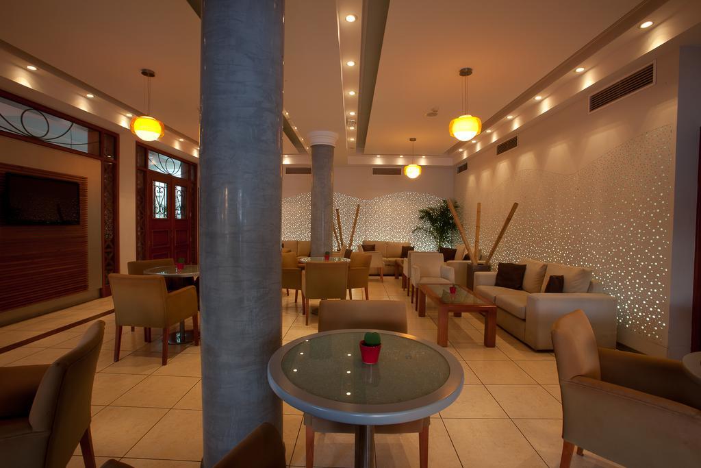 Pyramos Hotel Paphos Exterior photo