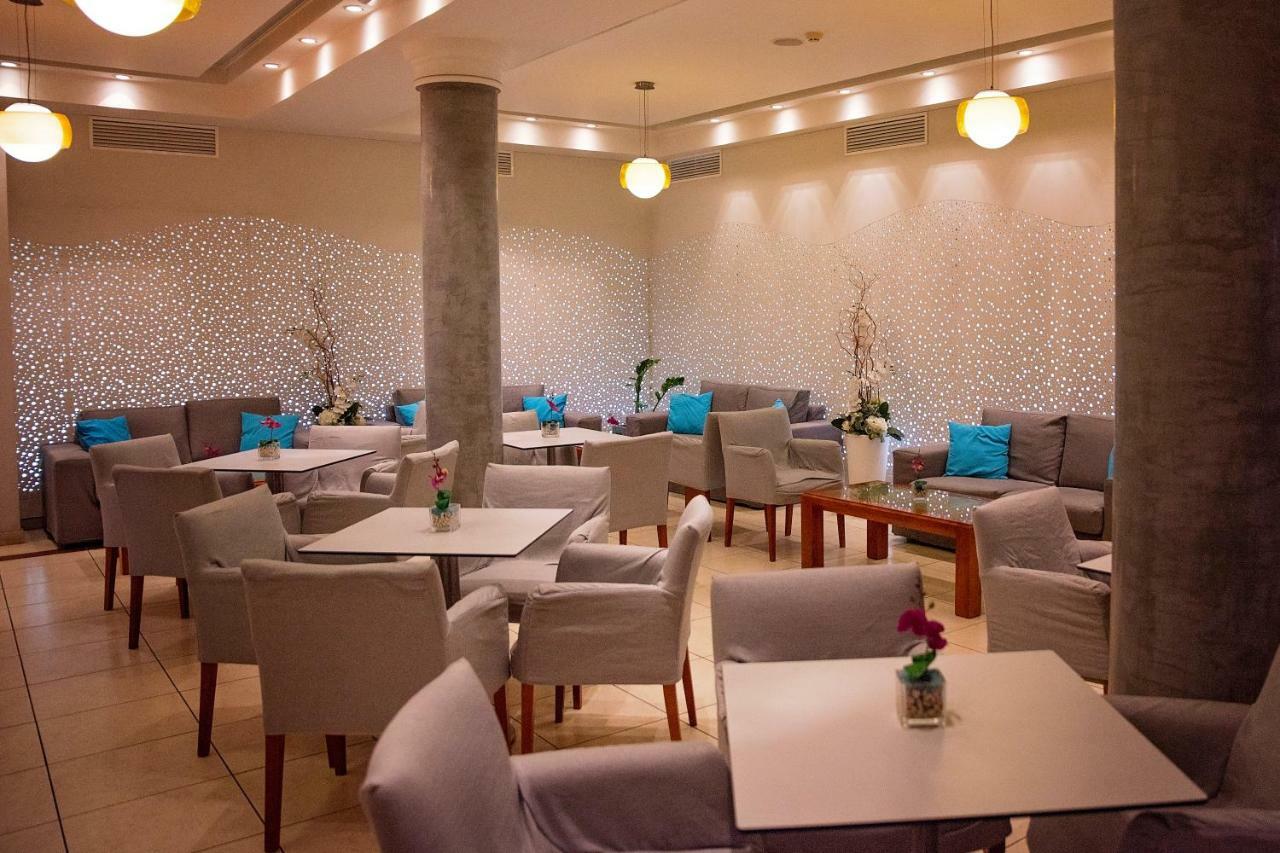 Pyramos Hotel Paphos Exterior photo